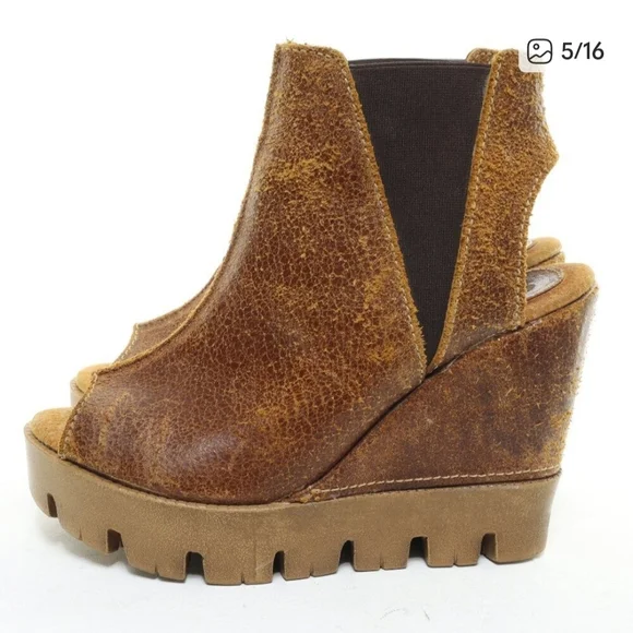 Sbicca Brown Wedge Ankle Boots - Picture 4 of 12